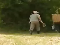 Bố chơi với cô gái