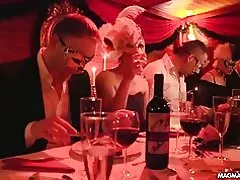 Macma phim fetish người lung lay Đảng